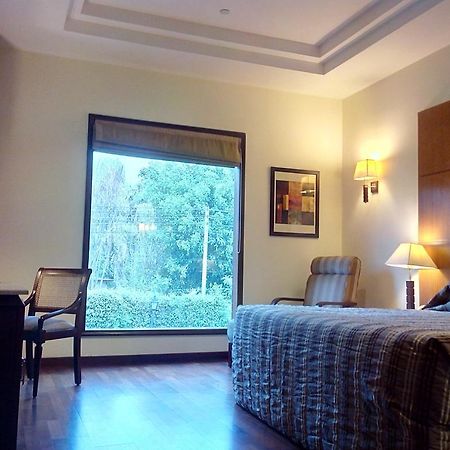 Hotel The Ocean Pearl Retreat Nuova Delhi Esterno foto